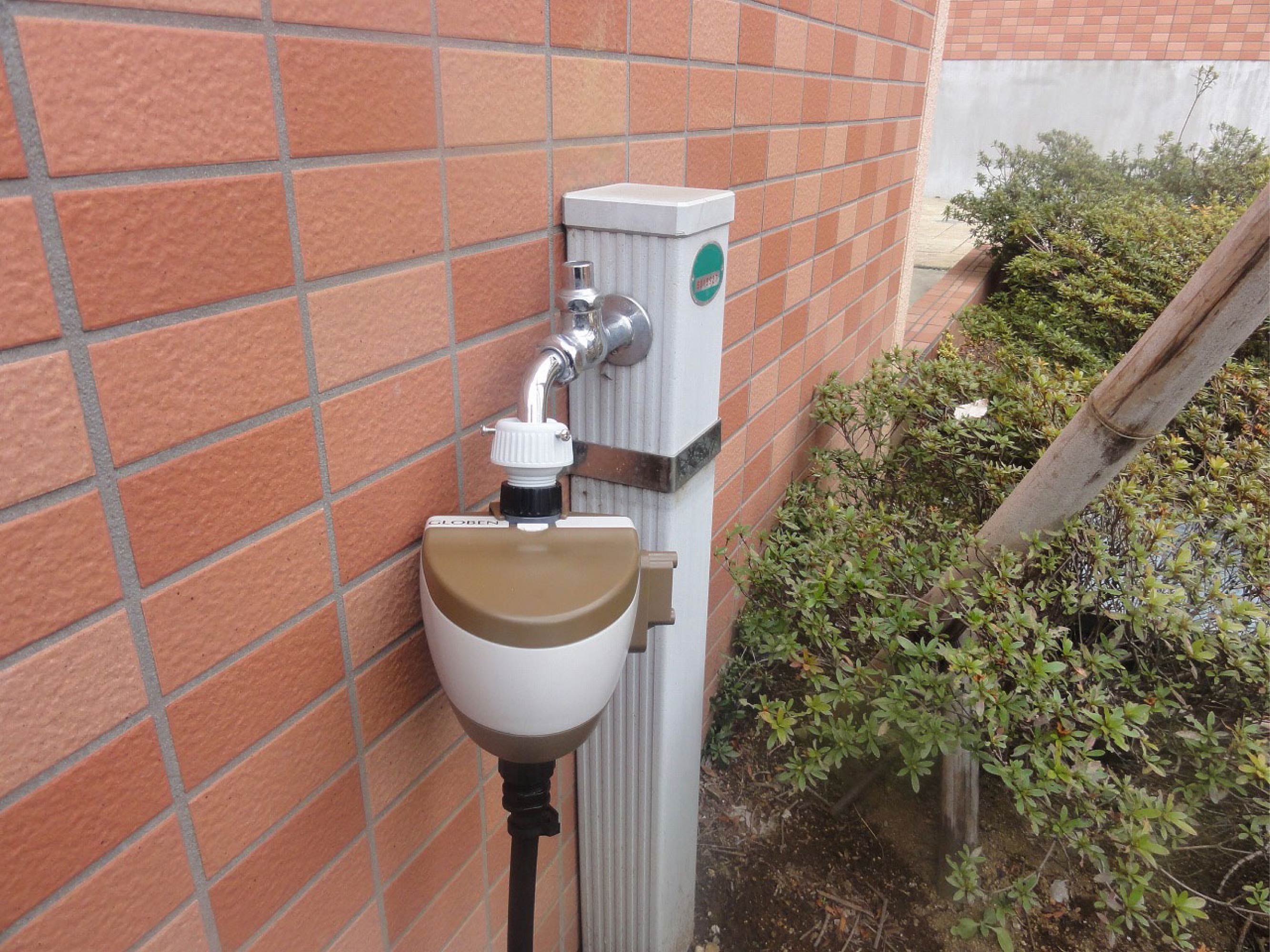 樹脂製の散水機部品
